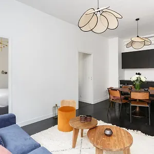  Apartment Habitat Parisien - Ponthieu Champs Elysees France